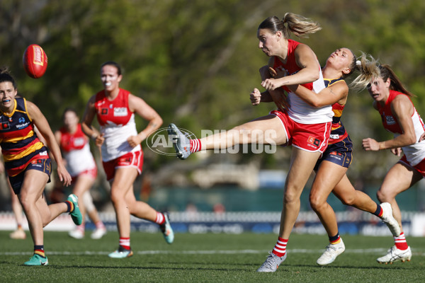 AFLW 2025 Round 07 - Adelaide v Sydney - A-63185780