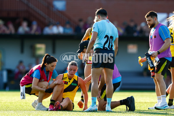 AFLW 2025 Round 07 - Brisbane v Richmond - A-63185783