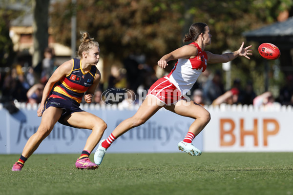 AFLW 2025 Round 07 - Adelaide v Sydney - A-63186841