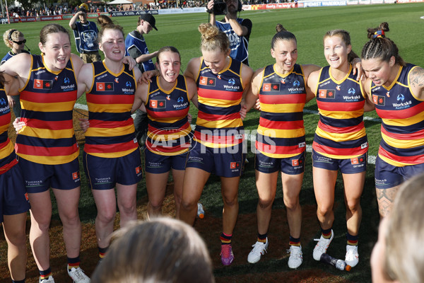 AFLW 2025 Round 07 - Adelaide v Sydney - A-63188198