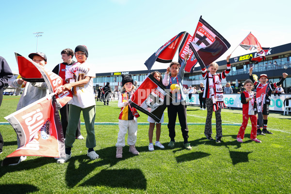 AFLW 2025 Round 07 - St Kilda v Port Adelaide - A-63190570