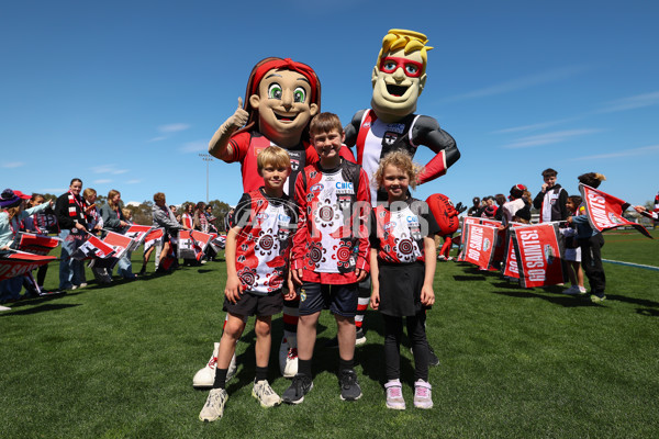 AFLW 2025 Round 07 - St Kilda v Port Adelaide - A-63190579