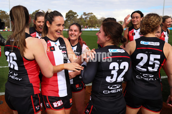 AFLW 2025 Round 07 - St Kilda v Port Adelaide - A-63193262