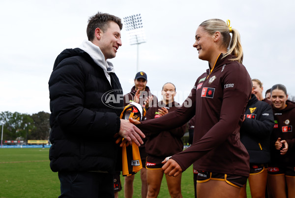 AFLW 2025 Round 08 - Hawthorn v Fremantle - A-63266375