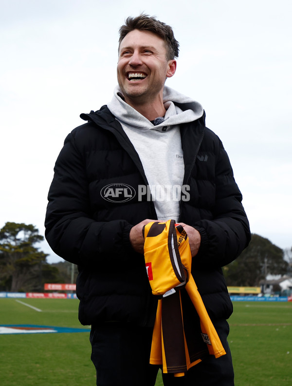 AFLW 2025 Round 08 - Hawthorn v Fremantle - A-63324087