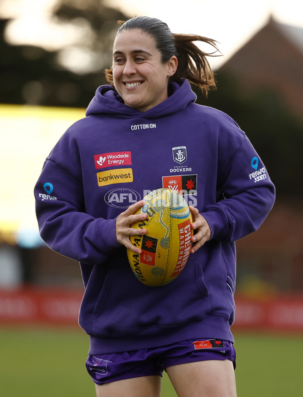 AFLW 2025 Round 08 - Hawthorn v Fremantle - A-63324104