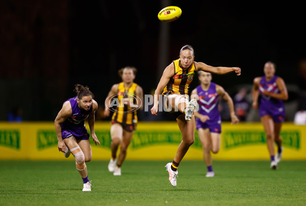 AFLW 2025 Round 08 - Hawthorn v Fremantle - A-63324126