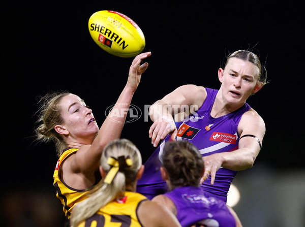 AFLW 2025 Round 08 - Hawthorn v Fremantle - A-63324953
