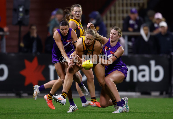 AFLW 2025 Round 08 - Hawthorn v Fremantle - A-63328647
