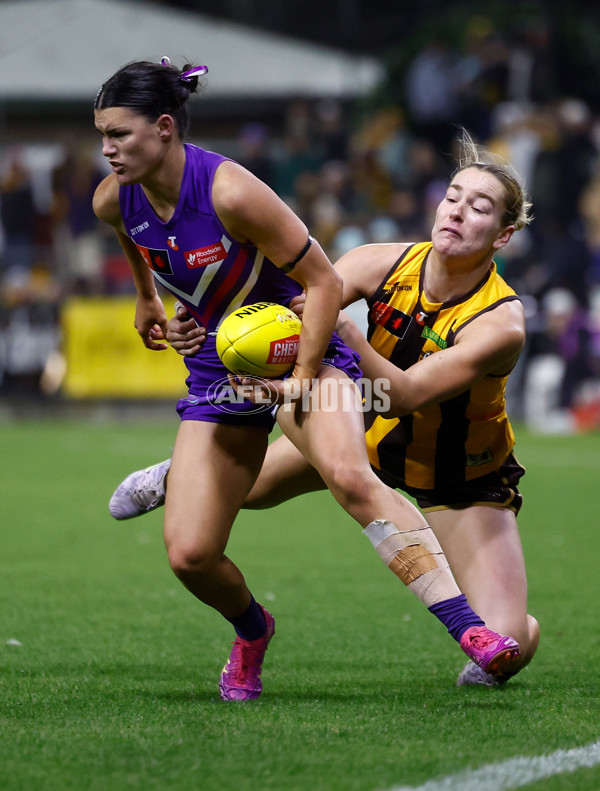 AFLW 2025 Round 08 - Hawthorn v Fremantle - A-63328654