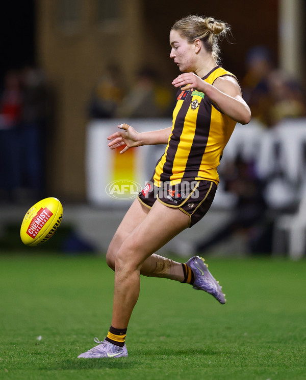 AFLW 2025 Round 08 - Hawthorn v Fremantle - A-63328668