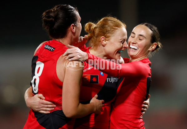 AFLW 2025 Round 08 - Melbourne v Essendon - A-63336255