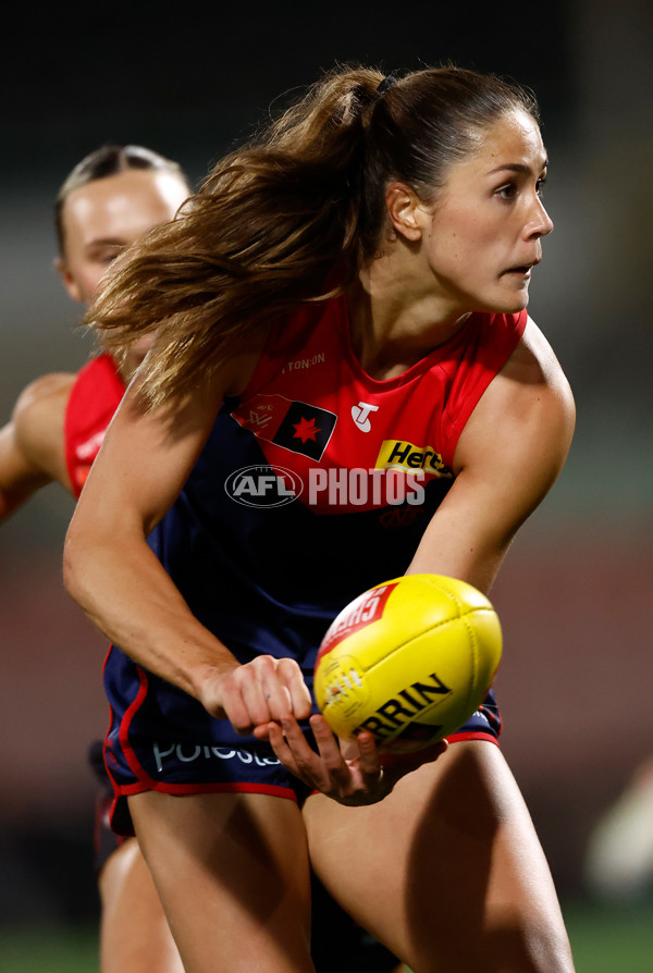 AFLW 2025 Round 08 - Melbourne v Essendon - A-63338949