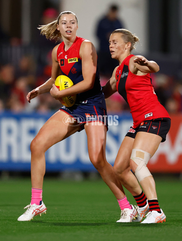 AFLW 2025 Round 08 - Melbourne v Essendon - A-63339366