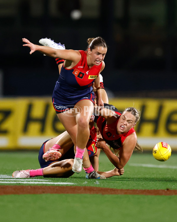 AFLW 2025 Round 08 - Melbourne v Essendon - A-63339398