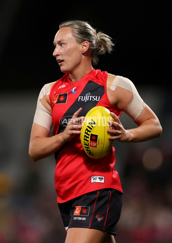 AFLW 2025 Round 08 - Melbourne v Essendon - A-63339408
