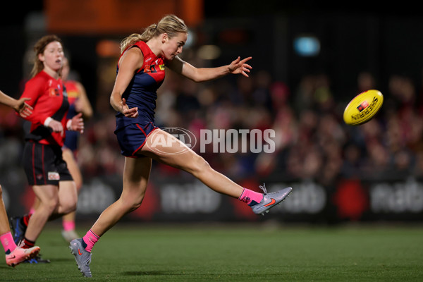 AFLW 2025 Round 08 - Melbourne v Essendon - A-63341755