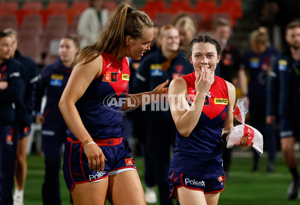 AFLW 2025 Round 08 - Melbourne v Essendon - A-63341834