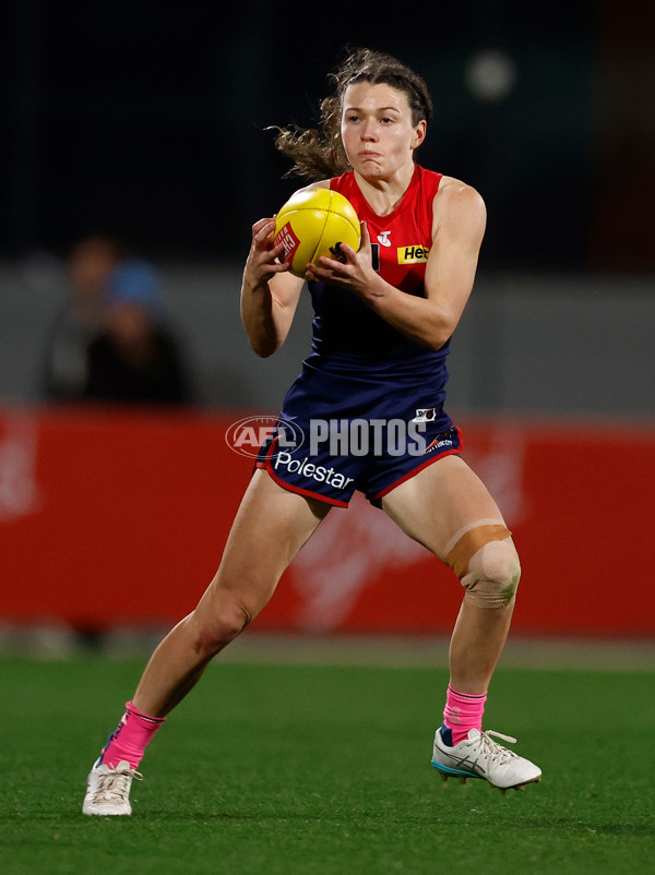 AFLW 2025 Round 08 - Melbourne v Essendon - A-63341845