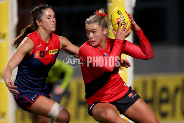 AFLW 2025 Round 08 - Melbourne v Essendon - A-63341867