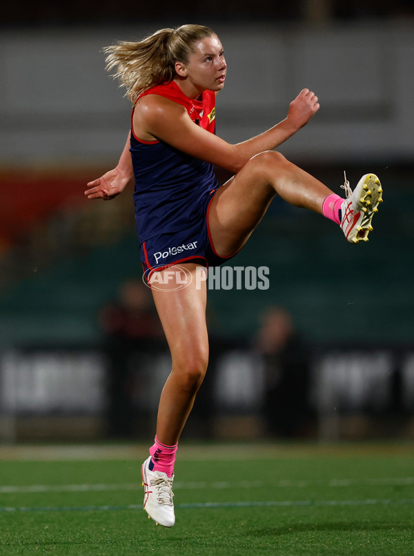 AFLW 2025 Round 08 - Melbourne v Essendon - A-63341938