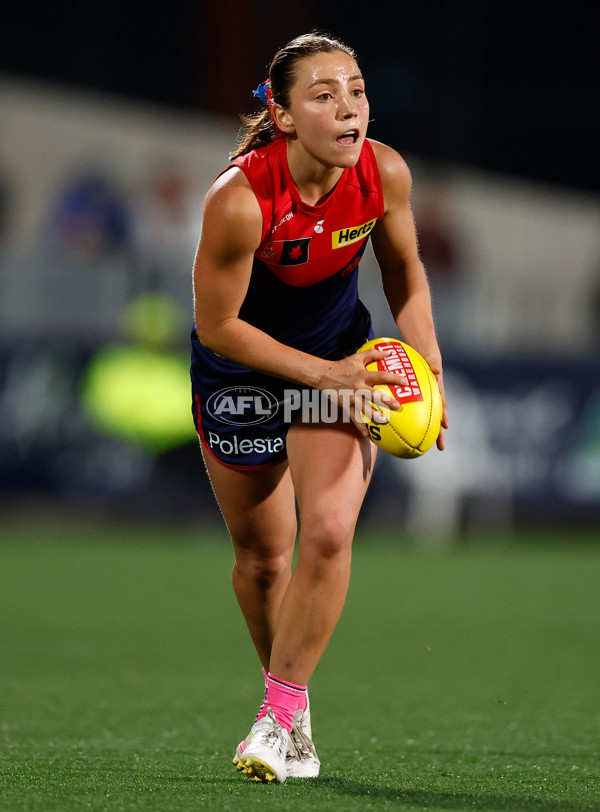 AFLW 2025 Round 08 - Melbourne v Essendon - A-63344188