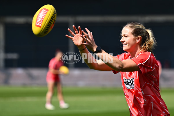 AFLW 2025 Round 08 - North Melbourne v Sydney - A-63344663