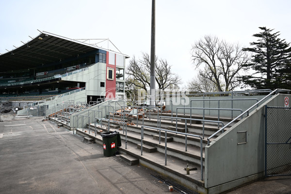 AFLW 2025 Round 08 - North Melbourne v Sydney - A-63344673