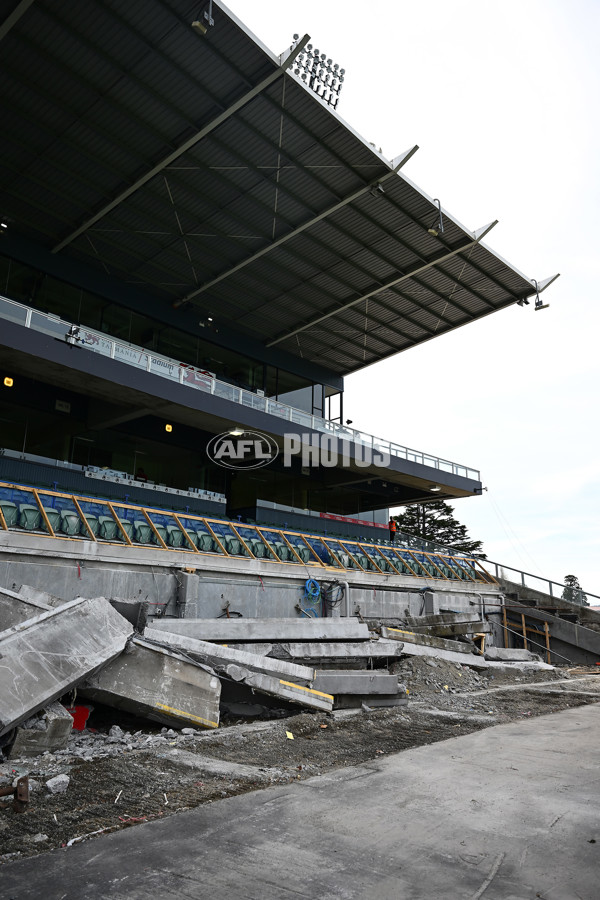 AFLW 2025 Round 08 - North Melbourne v Sydney - A-63344674