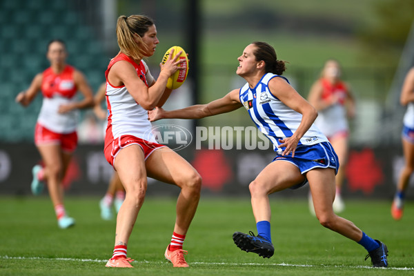 AFLW 2025 Round 08 - North Melbourne v Sydney - A-63347264