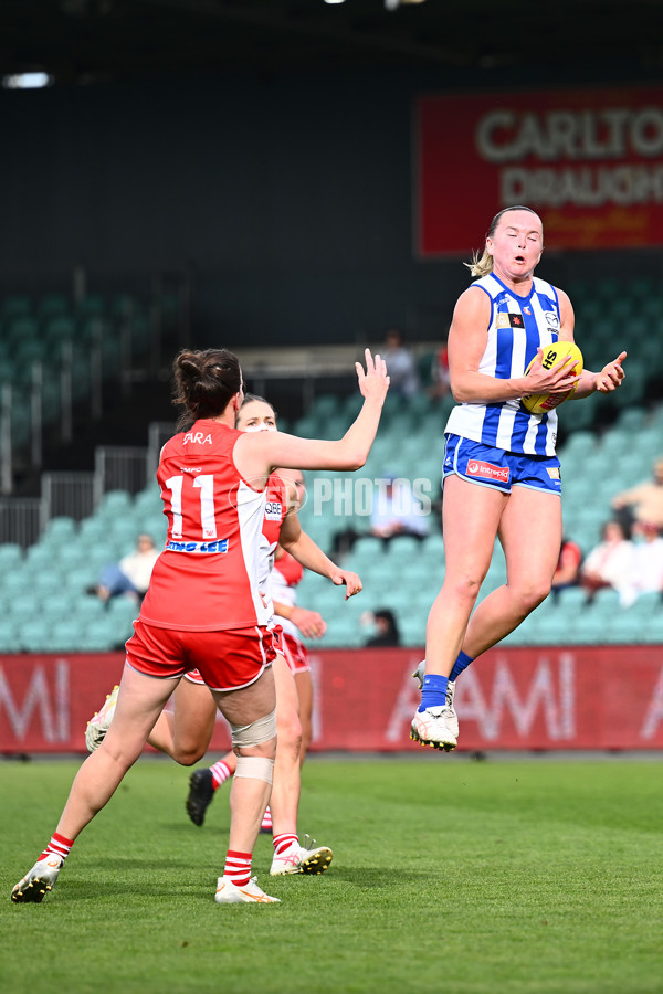 AFLW 2025 Round 08 - North Melbourne v Sydney - A-63347299