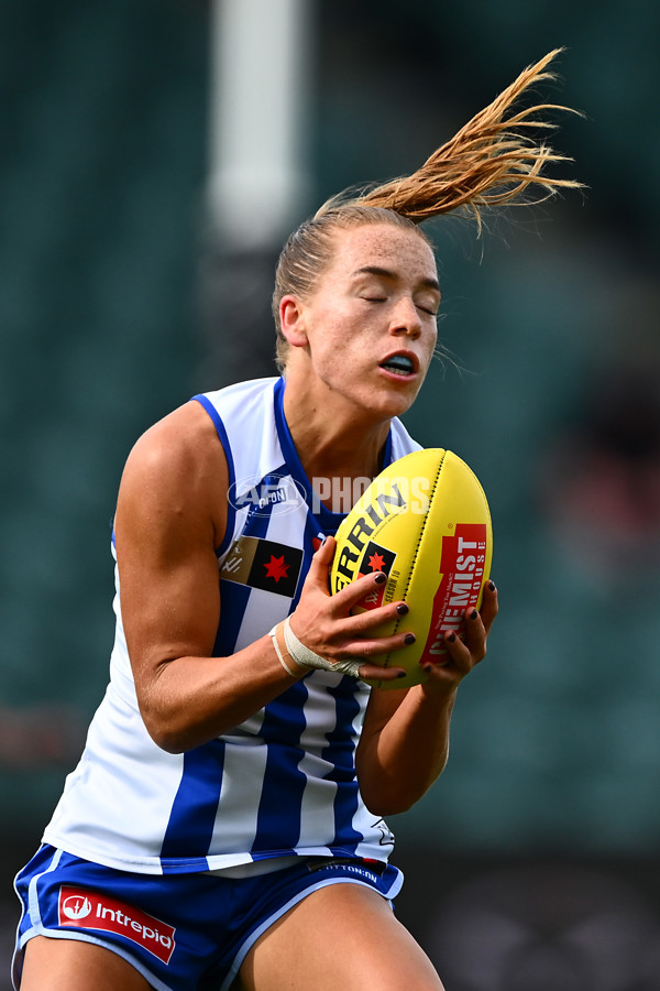 AFLW 2025 Round 08 - North Melbourne v Sydney - A-63347744