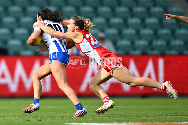 AFLW 2025 Round 08 - North Melbourne v Sydney - A-63349727