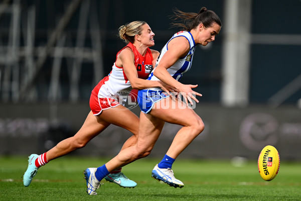 AFLW 2025 Round 08 - North Melbourne v Sydney - A-63349762