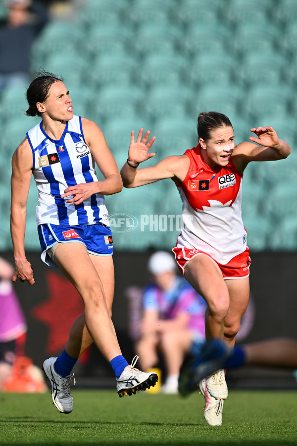 AFLW 2025 Round 08 - North Melbourne v Sydney - A-63349786