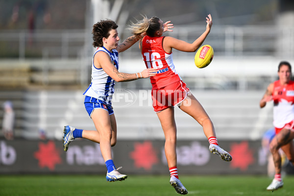 AFLW 2025 Round 08 - North Melbourne v Sydney - A-63349802