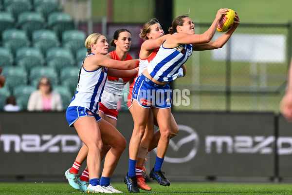 AFLW 2025 Round 08 - North Melbourne v Sydney - A-63349810
