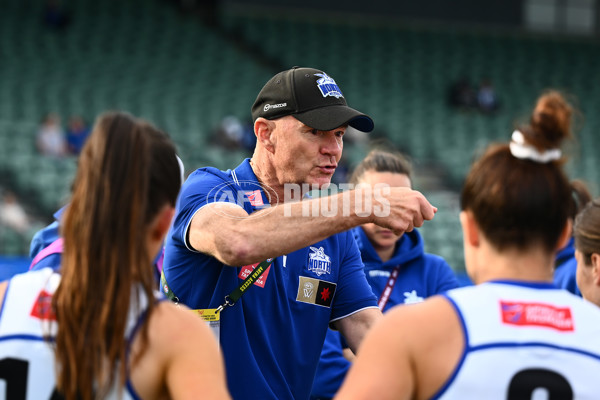 AFLW 2025 Round 08 - North Melbourne v Sydney - A-63350641