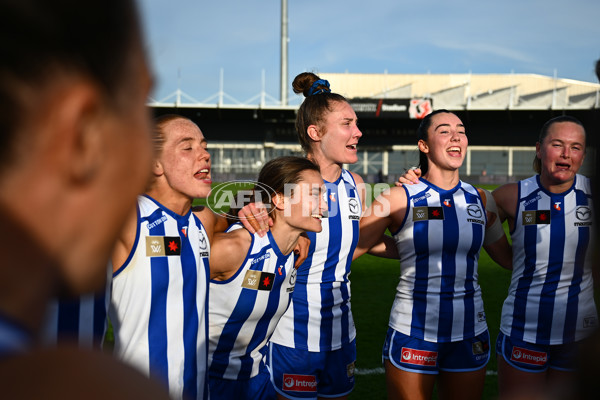 AFLW 2025 Round 08 - North Melbourne v Sydney - A-63350644