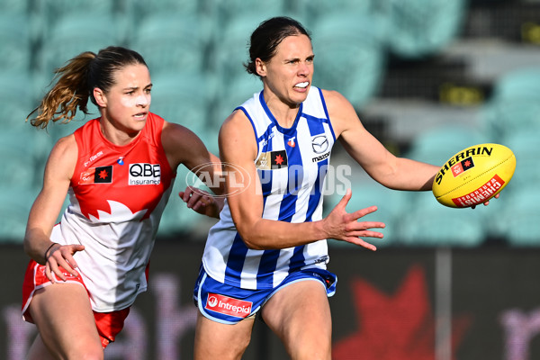 AFLW 2025 Round 08 - North Melbourne v Sydney - A-63350671