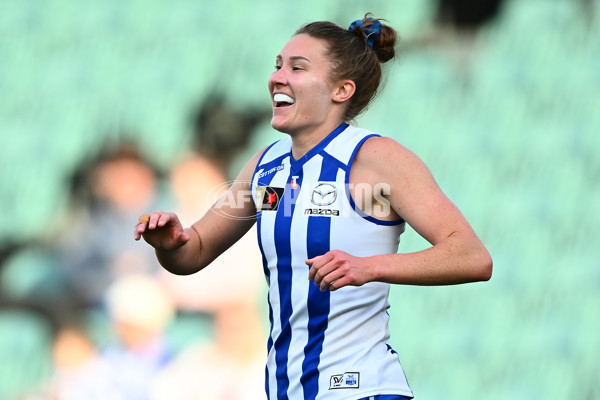 AFLW 2025 Round 08 - North Melbourne v Sydney - A-63350674