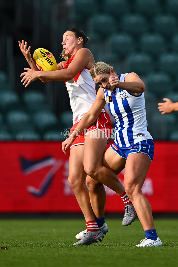 AFLW 2025 Round 08 - North Melbourne v Sydney - A-63350692