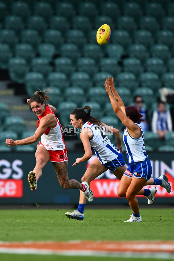 AFLW 2025 Round 08 - North Melbourne v Sydney - A-63350696