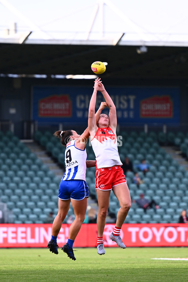 AFLW 2025 Round 08 - North Melbourne v Sydney - A-63357731