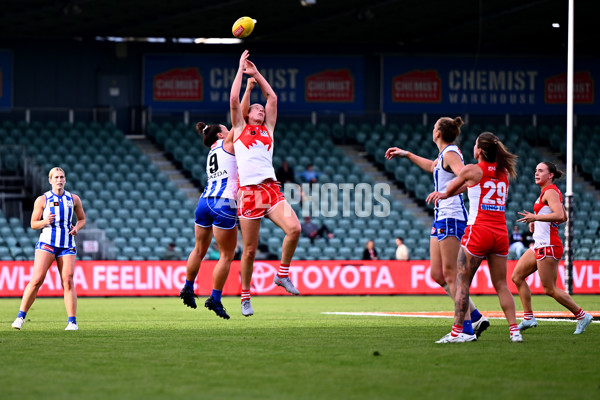 AFLW 2025 Round 08 - North Melbourne v Sydney - A-63357732