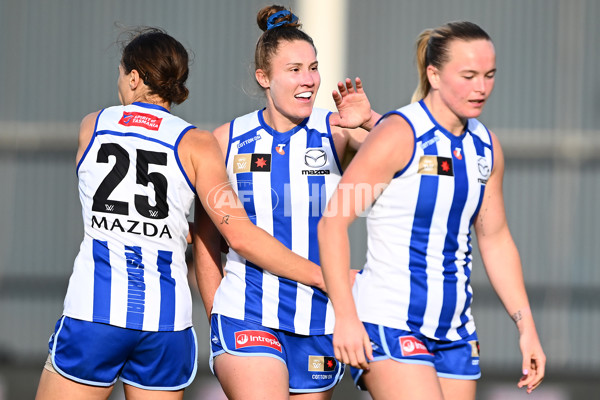 AFLW 2025 Round 08 - North Melbourne v Sydney - A-63357748