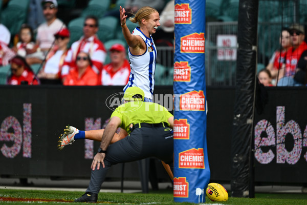AFLW 2025 Round 08 - North Melbourne v Sydney - A-63357797