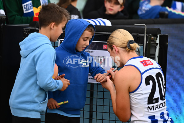 AFLW 2025 Round 08 - North Melbourne v Sydney - A-63358061