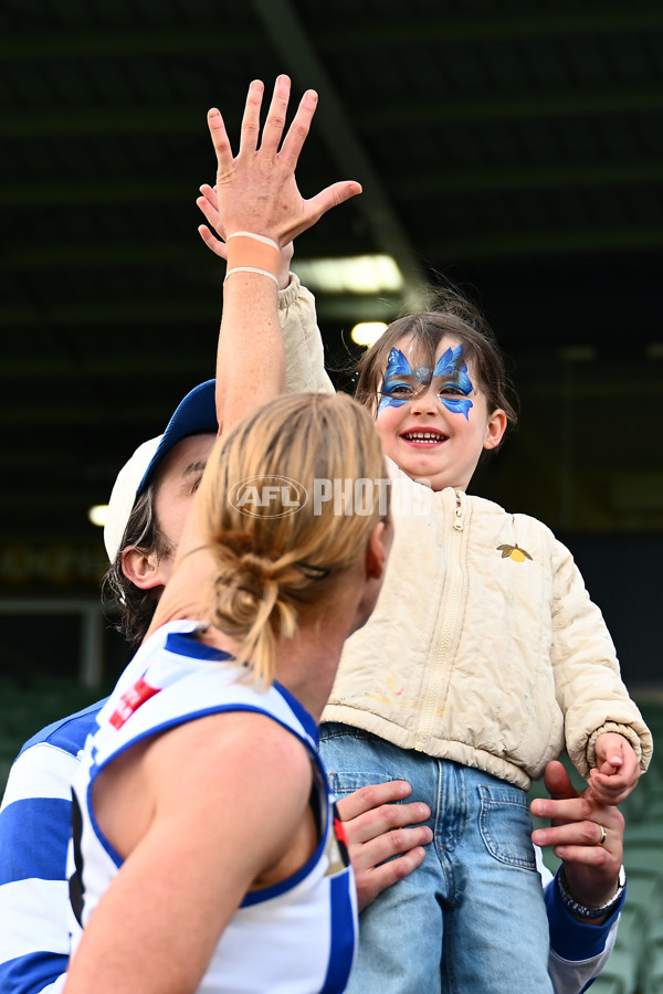 AFLW 2025 Round 08 - North Melbourne v Sydney - A-63358063