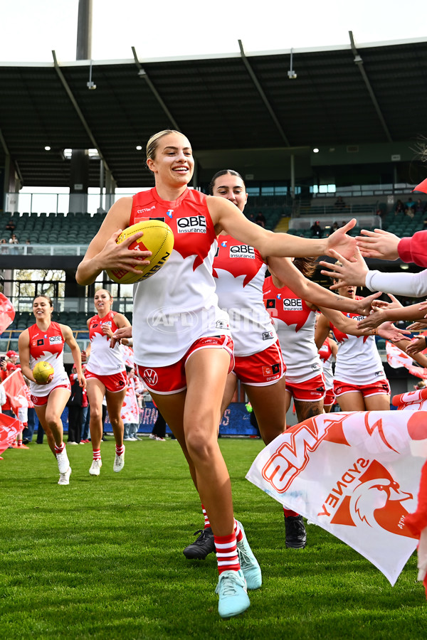 AFLW 2025 Round 08 - North Melbourne v Sydney - A-63358099